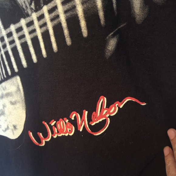 Willie Nelsons XL Black Graphic T-Shirt with Guitar Print. Mens Or Womans. - Picture 4 of 5